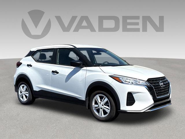 2025 Nissan Kicks Play Vehicle Photo in Savannah, GA 31419