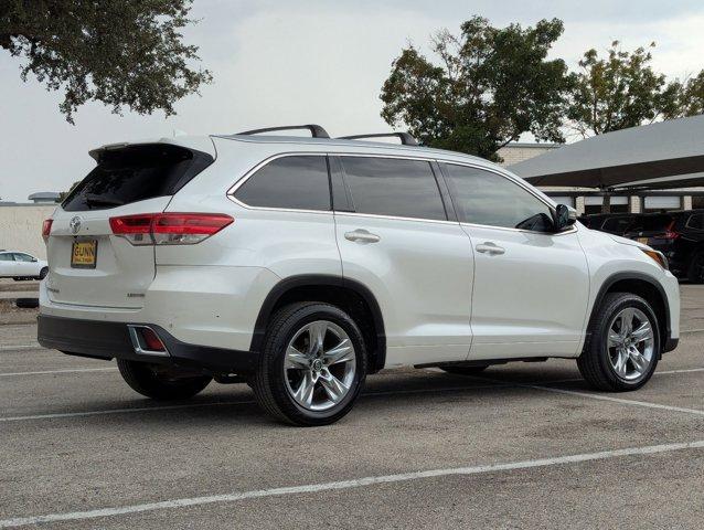 2017 Toyota Highlander Vehicle Photo in San Antonio, TX 78230