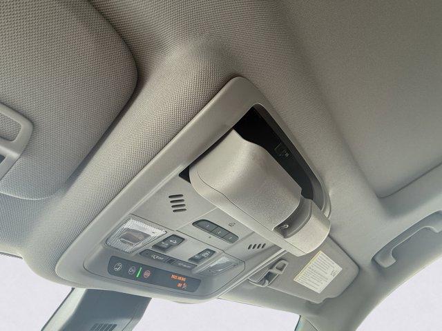 2024 GMC Terrain Vehicle Photo in LEOMINSTER, MA 01453-2952