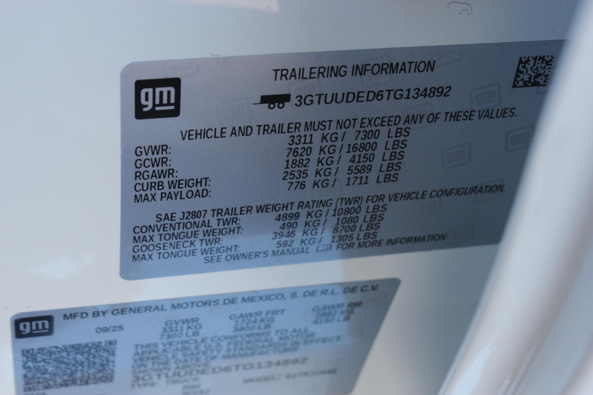 2026 GMC Sierra 1500 Vehicle Photo in AURORA, CO 80012-4011