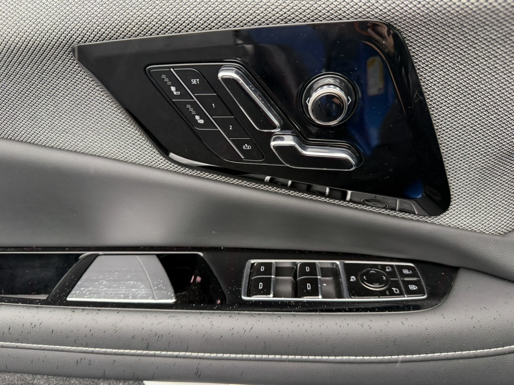 2025 Cadillac OPTIQ photo 26 of 31