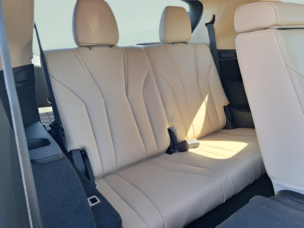 2022 Acura MDX photo 33 of 37