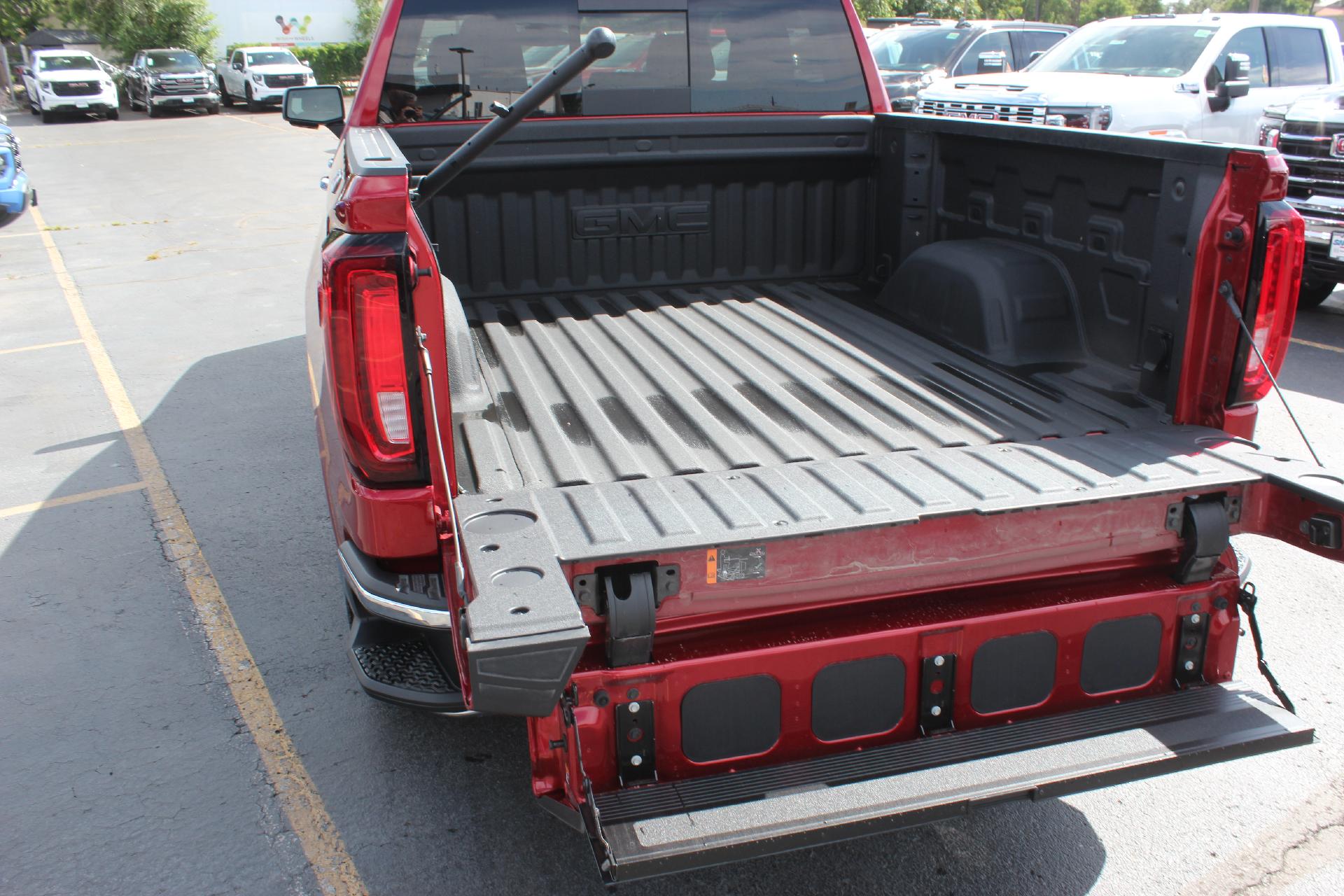 2025 GMC Sierra 1500 Vehicle Photo in AURORA, CO 80012-4011