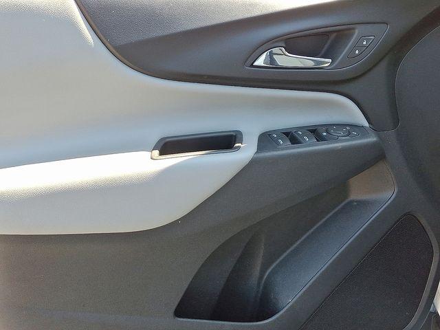 2019 Chevrolet Equinox Vehicle Photo in DANBURY, CT 06810-5034