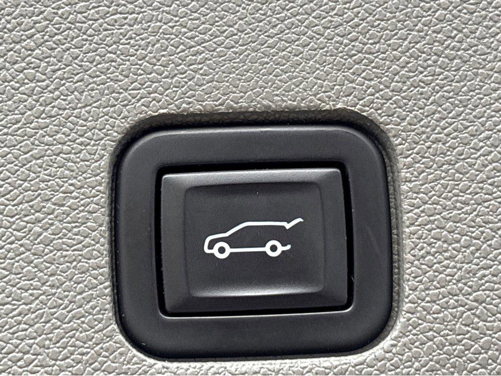 2023 Cadillac XT6 Vehicle Photo in SAVANNAH, GA 31406-4513