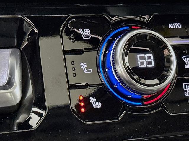 2025 GMC Sierra 3500 HD Vehicle Photo in PUYALLUP, WA 98371-4149