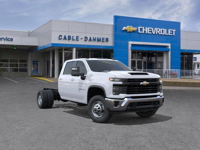 2026 Chevrolet Silverado 3500 HD CC Vehicle Photo in INDEPENDENCE, MO 64055-1314