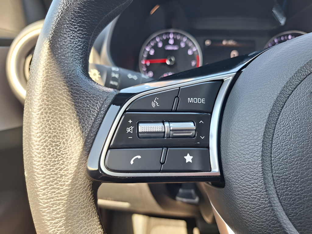 2024 Kia Forte photo 18 of 32