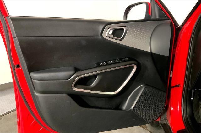 2024 Kia Soul Vehicle Photo in Lees Summit, MO 64086