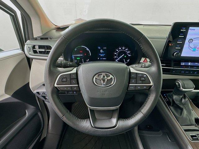 2022 Toyota Sienna Vehicle Photo in Flemington, NJ 08822