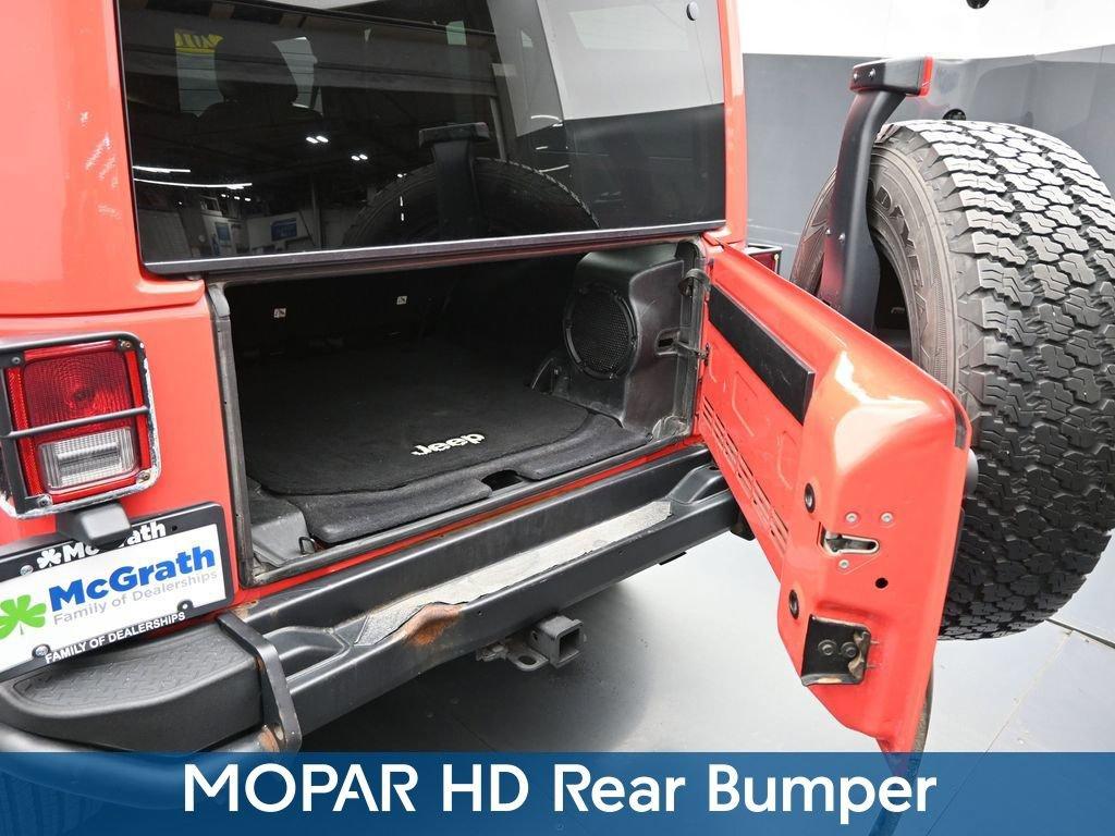 2013 Jeep Wrangler Unlimited Vehicle Photo in Cedar Rapids, IA 52402