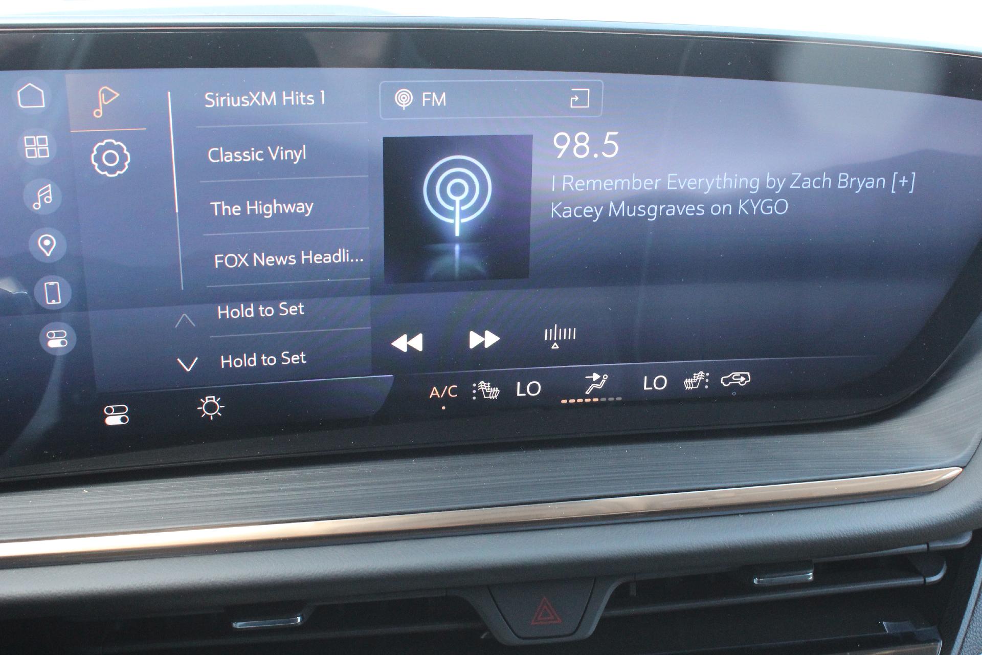 2025 Buick Envision Vehicle Photo in AURORA, CO 80012-4011