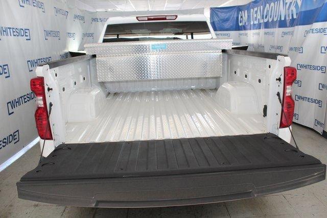 2024 Chevrolet Silverado 1500 Vehicle Photo in SAINT CLAIRSVILLE, OH 43950-8512