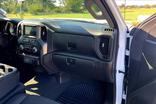 2025 GMC Sierra 1500 Vehicle Photo in TOPEKA, KS 66609-0000