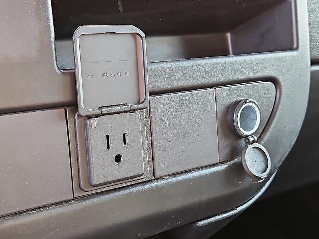 2023 GMC Savana Cargo 2500 Vehicle Photo in TREVOSE, PA 19053-4984