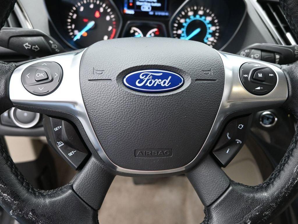 2014 Ford Escape Vehicle Photo in Cedar Rapids, IA 52402