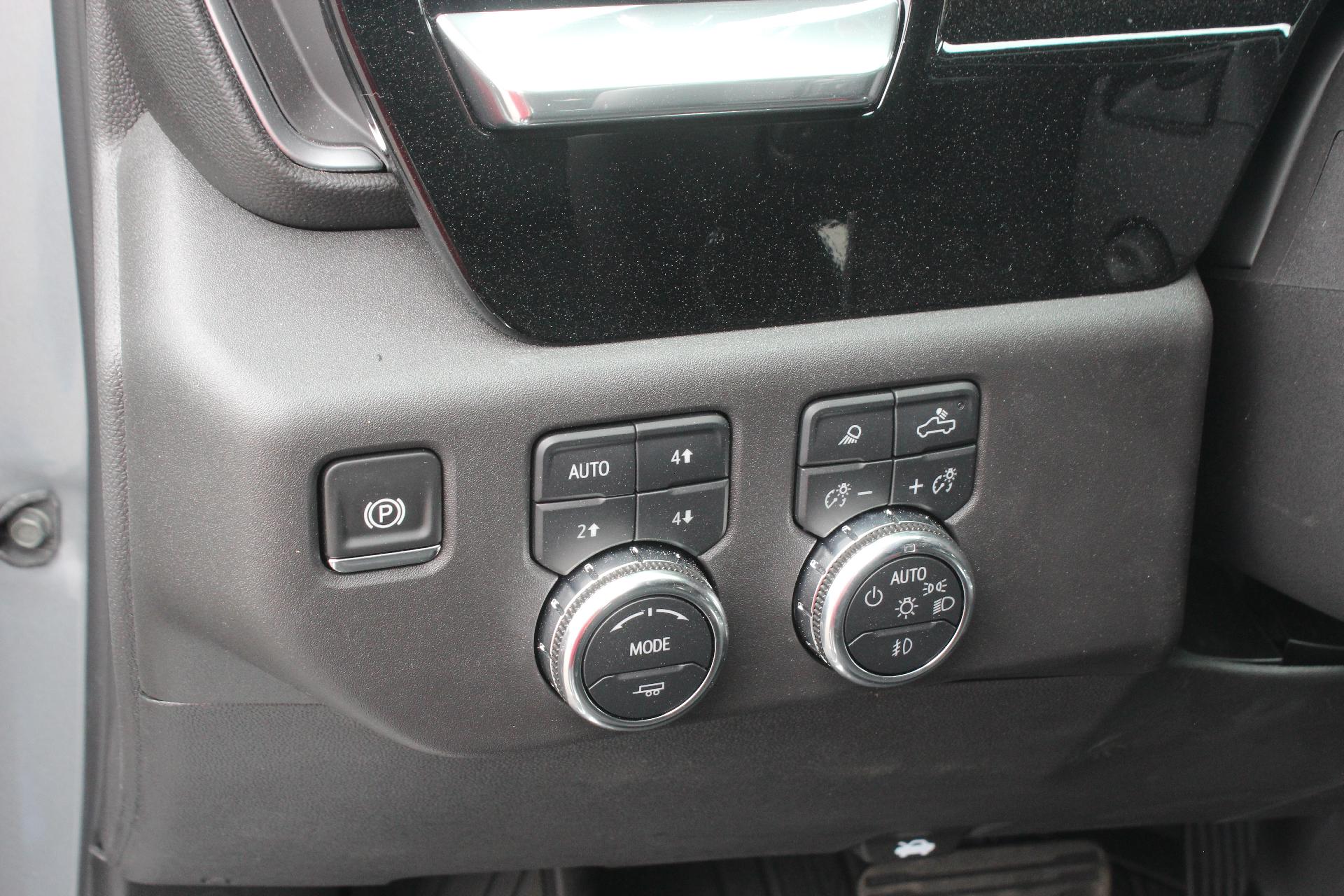 2025 GMC Sierra 1500 Vehicle Photo in AURORA, CO 80012-4011