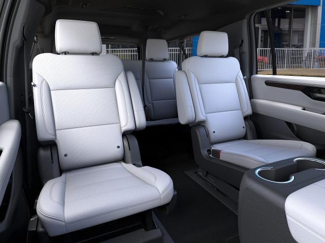 2025 Chevrolet Suburban Vehicle Photo in INDEPENDENCE, MO 64055-1314