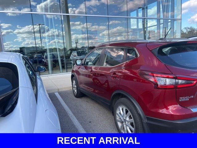 2021 Nissan Rogue Sport Vehicle Photo in Merrillville, IN 46410