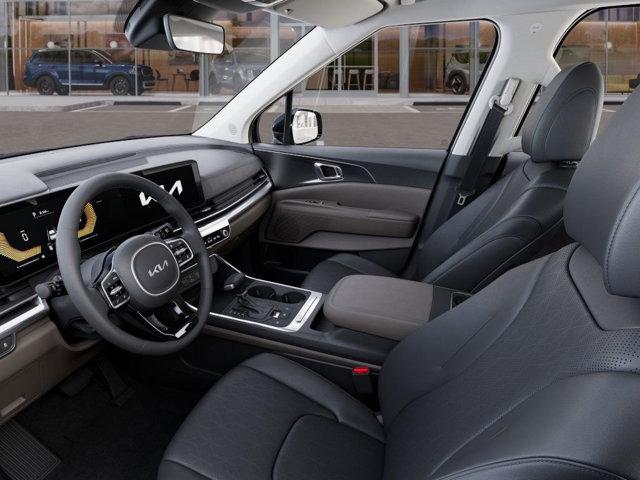 2025 Kia Carnival Vehicle Photo in Westbrook, ME 04092