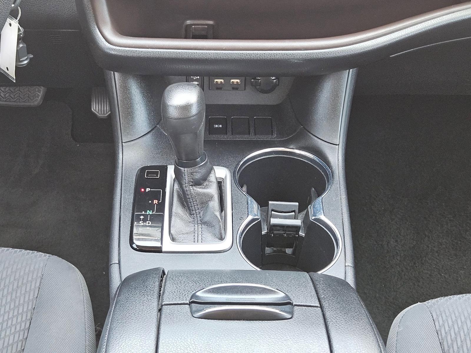 2019 Toyota Highlander Vehicle Photo in Seguin, TX 78155
