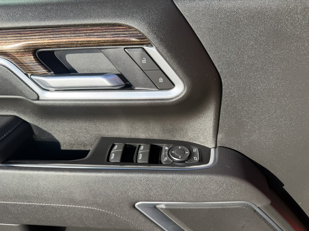 2025 GMC Sierra 2500 HD photo 28 of 34