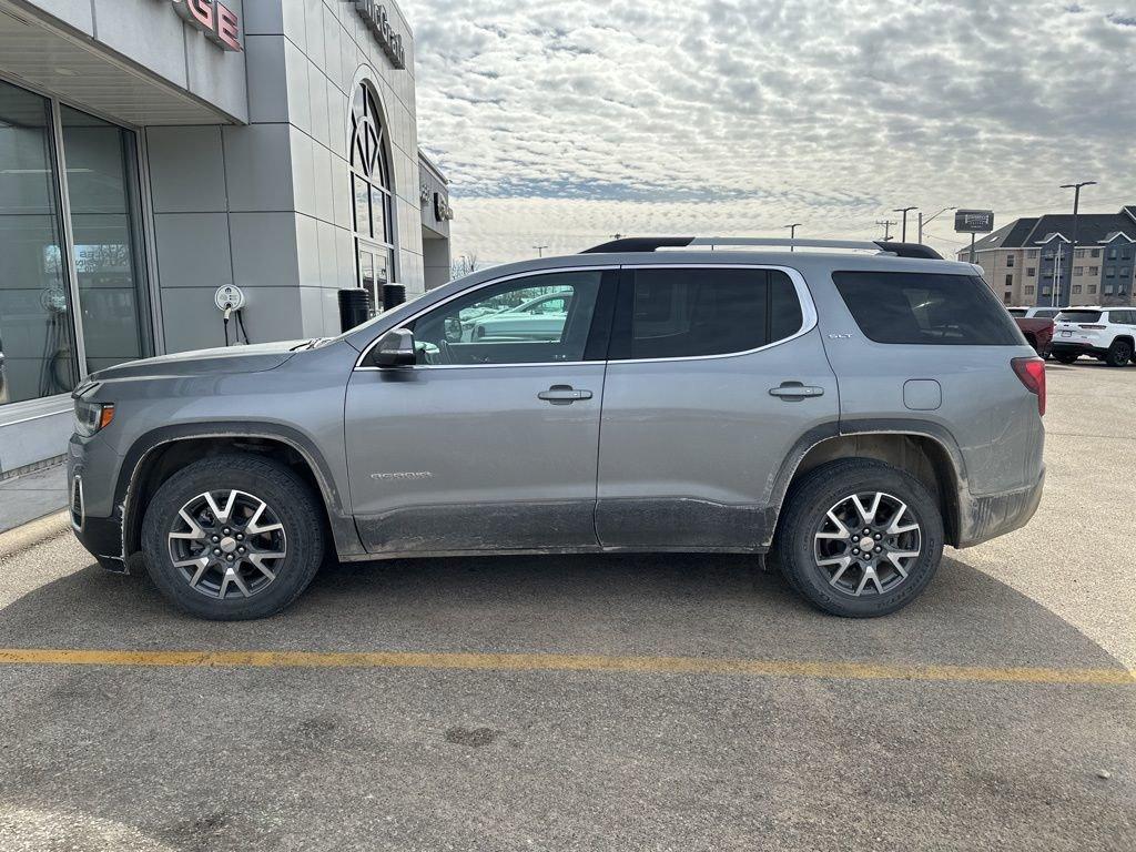 2023 GMC Acadia Vehicle Photo in Cedar Rapids, IA 52402