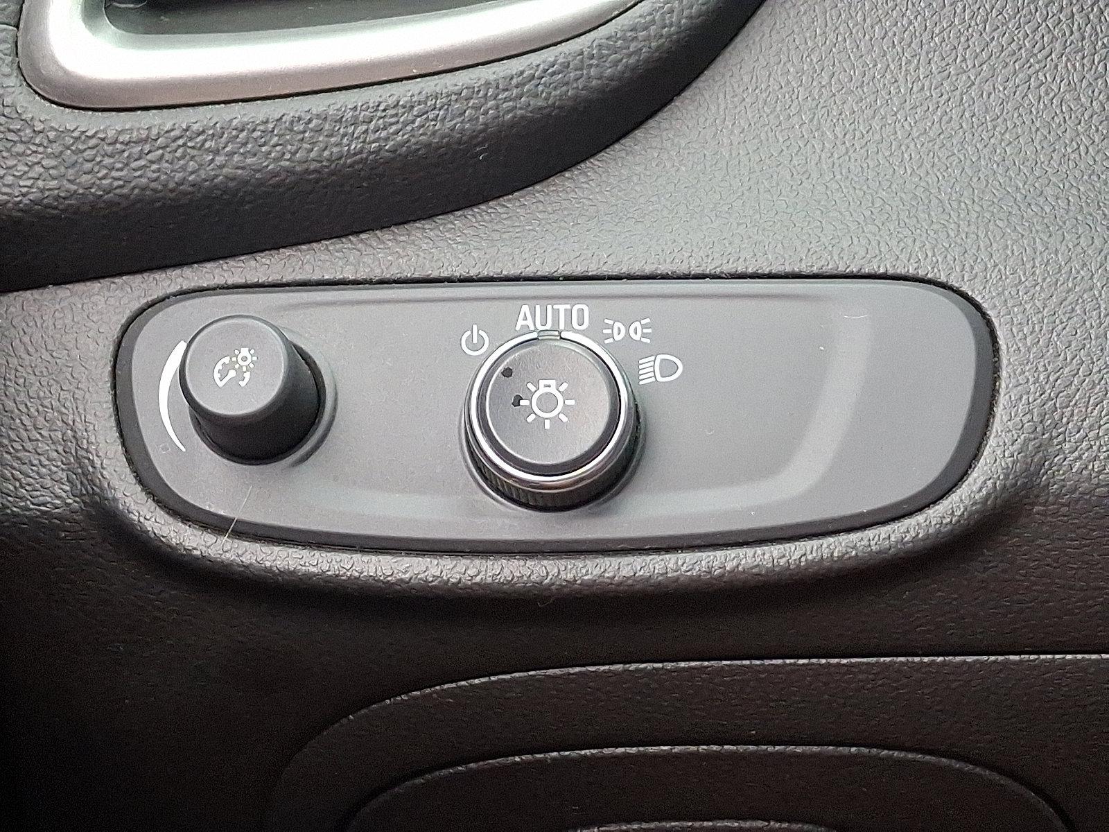 2020 Chevrolet Trax Vehicle Photo in Trevose, PA 19053