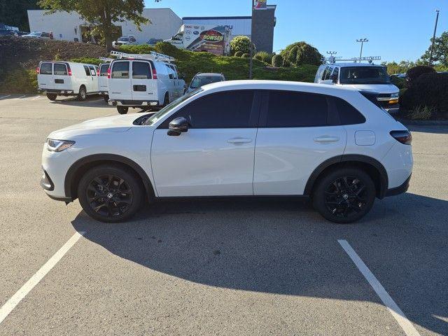 2025 Honda HR-V Vehicle Photo in Pleasant Hills, PA 15236