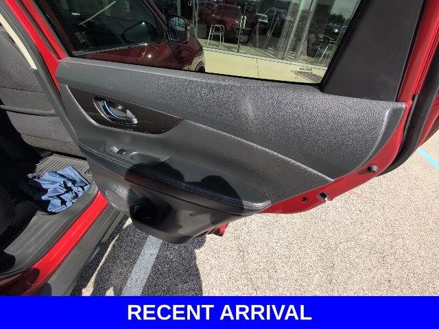 2020 Nissan Rogue Vehicle Photo in Merrillville, IN 46410