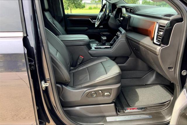 2024 GMC Sierra 1500 Vehicle Photo in TOPEKA, KS 66609-0000