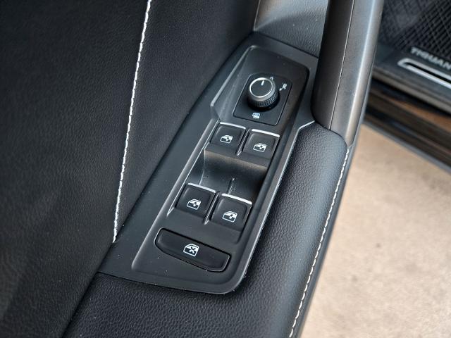 2024 Volkswagen Tiguan Vehicle Photo in Weatherford, TX 76087