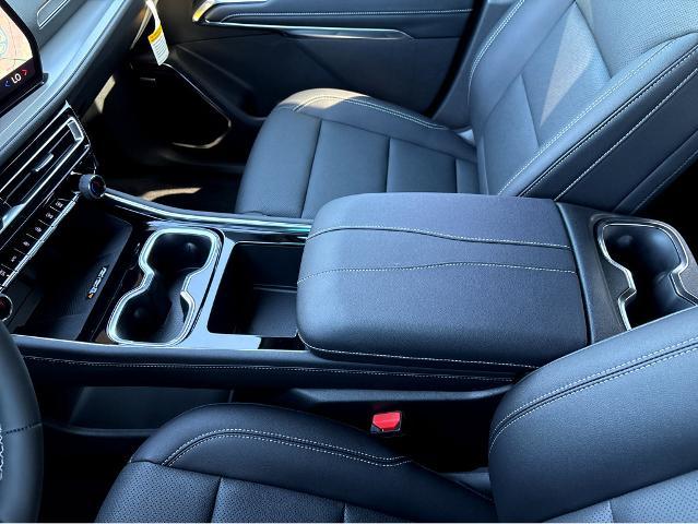 2025 Chevrolet Traverse Vehicle Photo in BEAUFORT, SC 29906-4218