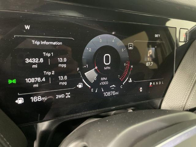 2025 GMC Yukon XL Vehicle Photo in GILBERT, AZ 85297-0402