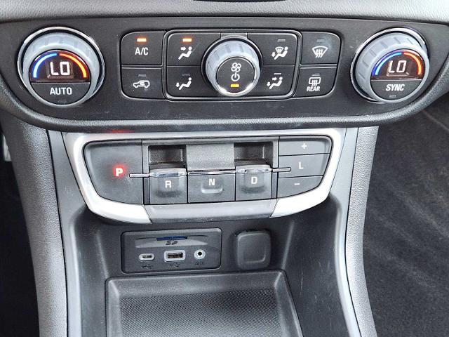 2022 GMC Terrain Vehicle Photo in DENTON, TX 76210-9321