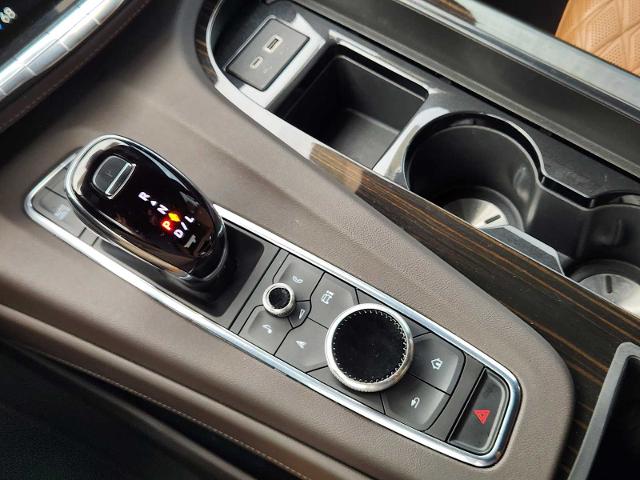 2023 Cadillac Escalade Vehicle Photo in DENTON, TX 76210-9321
