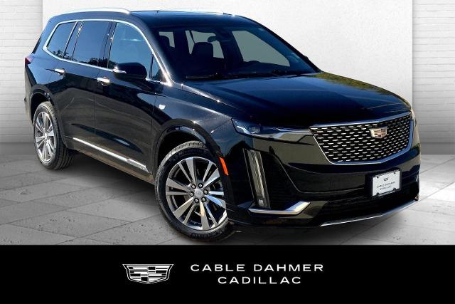 2025 Cadillac XT6 Vehicle Photo in KANSAS CITY, MO 64114-4545