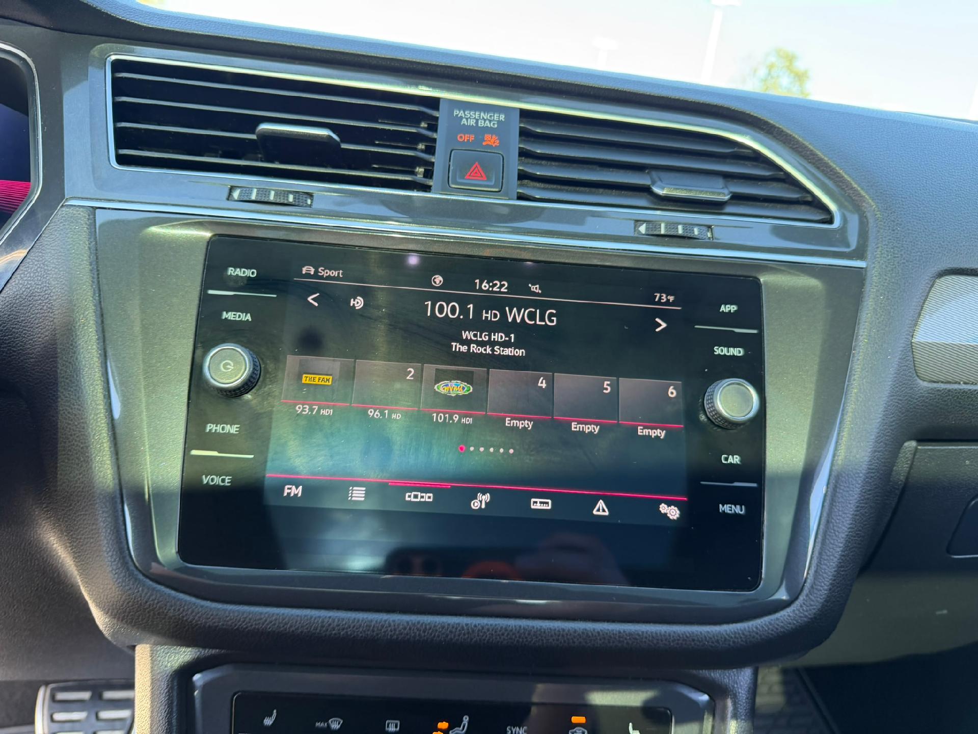 2022 Volkswagen Tiguan photo 27 of 37