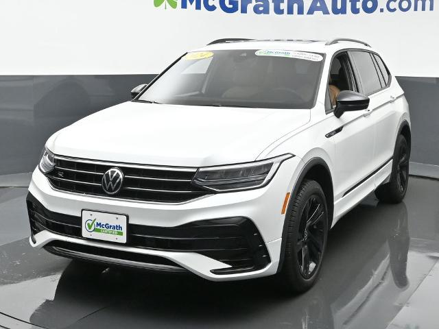 2024 Volkswagen Tiguan Vehicle Photo in Cedar Rapids, IA 52402