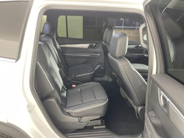 2025 Buick Enclave Vehicle Photo in GILBERT, AZ 85297-0402