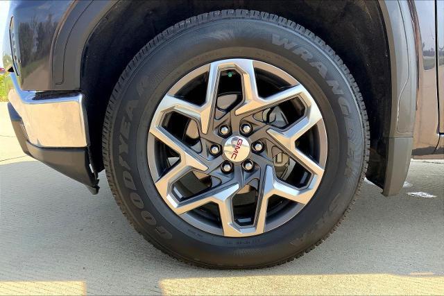 2022 GMC Sierra 1500 Vehicle Photo in TOPEKA, KS 66609-0000