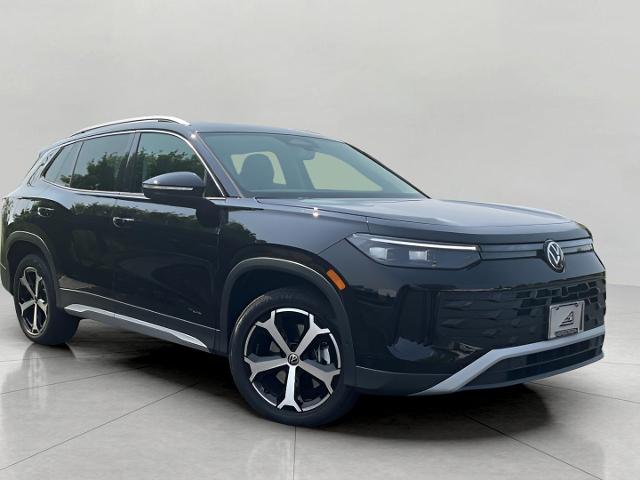 2025 Volkswagen Tiguan Vehicle Photo in Oshkosh, WI 54904