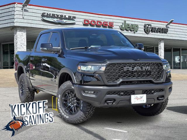 2025 Ram 1500 Vehicle Photo in Ennis, TX 75119-5114