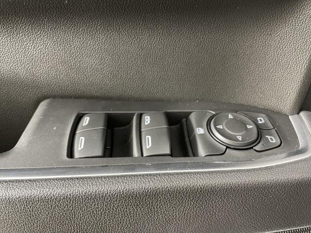 2025 GMC Sierra 1500 Vehicle Photo in GILBERT, AZ 85297-0402
