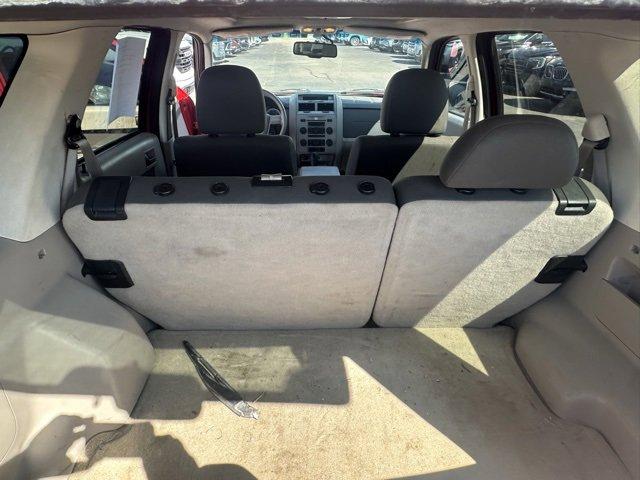 2009 Ford Escape Vehicle Photo in ROCHESTER HILLS, MI 48307-2741