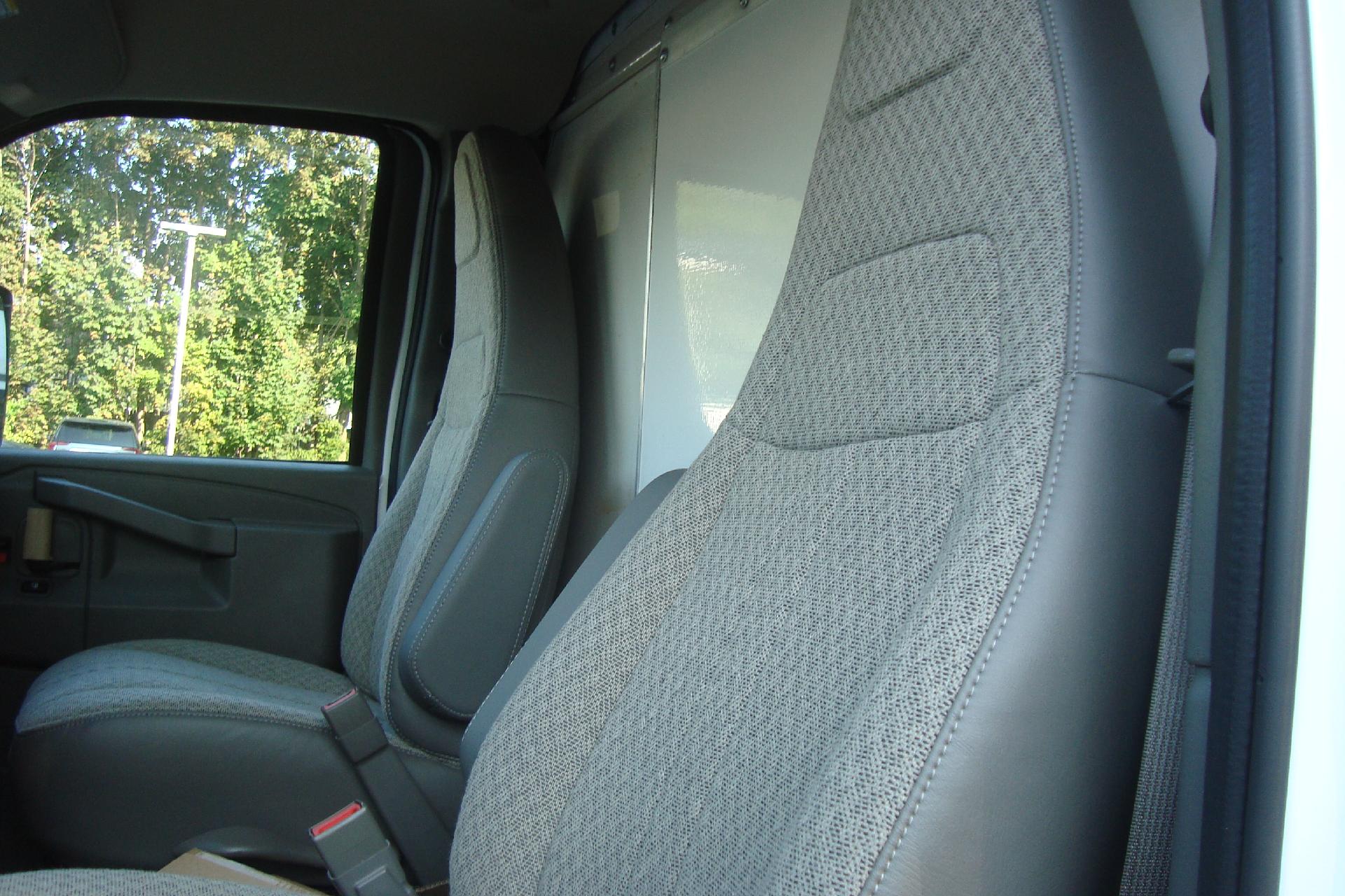 2025 GMC Savana Commercial Cutaway Vehicle Photo in PORTSMOUTH, NH 03801-4196