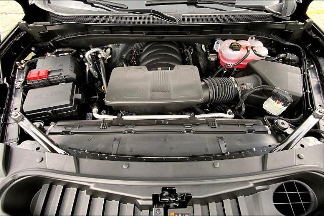 2025 Chevrolet Suburban Vehicle Photo in KANSAS CITY, MO 64114-4502