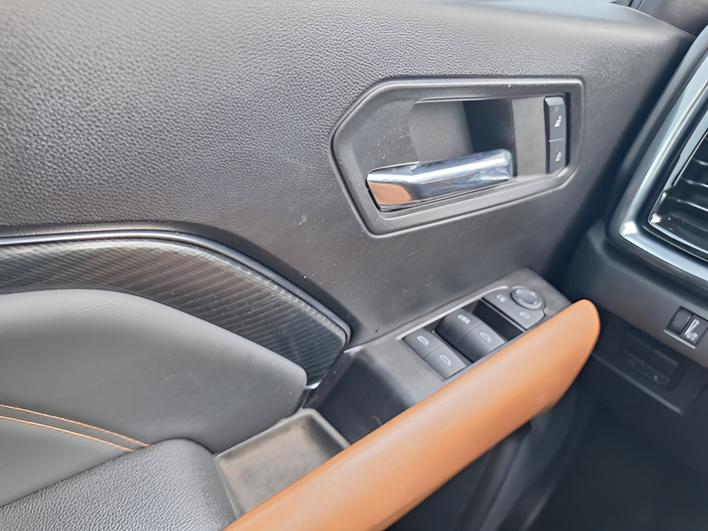 2024 GMC Canyon photo 15 of 30