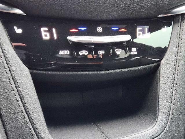 2023 Cadillac XT6 Vehicle Photo in DENTON, TX 76210-9321