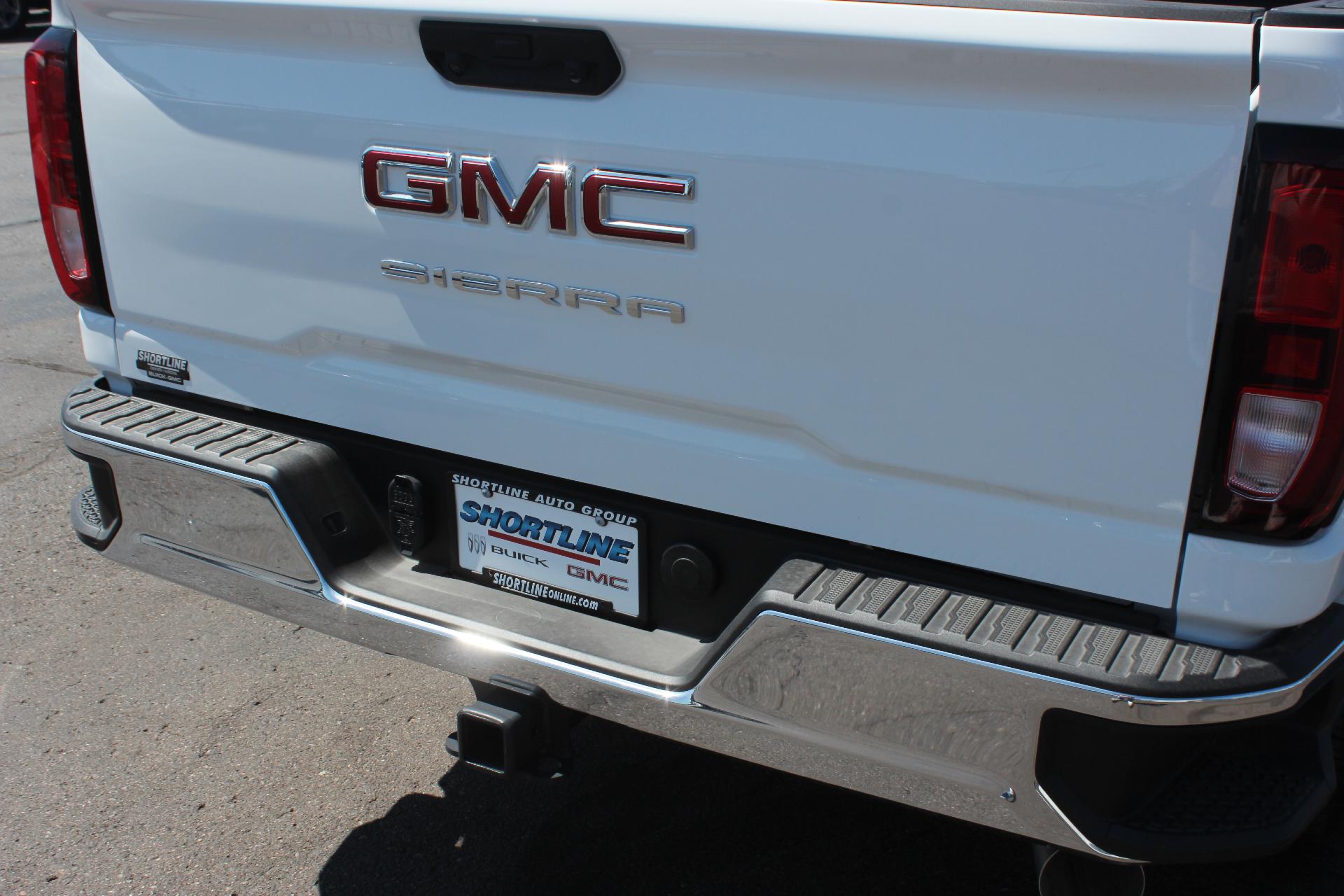 2025 GMC Sierra 2500 HD Vehicle Photo in AURORA, CO 80012-4011